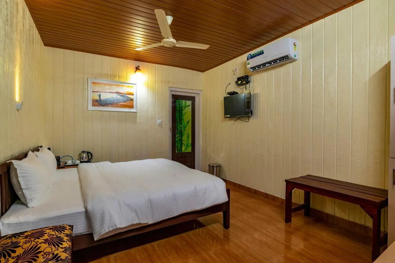 Budgies Cottage Thattakad