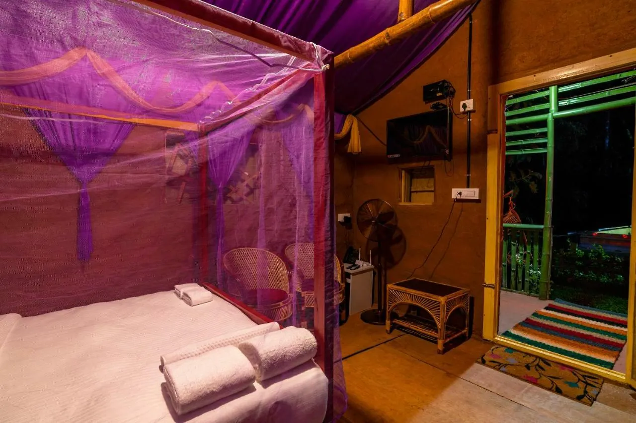 Курортный комплекс Budgies Cottage Thattakad Индия