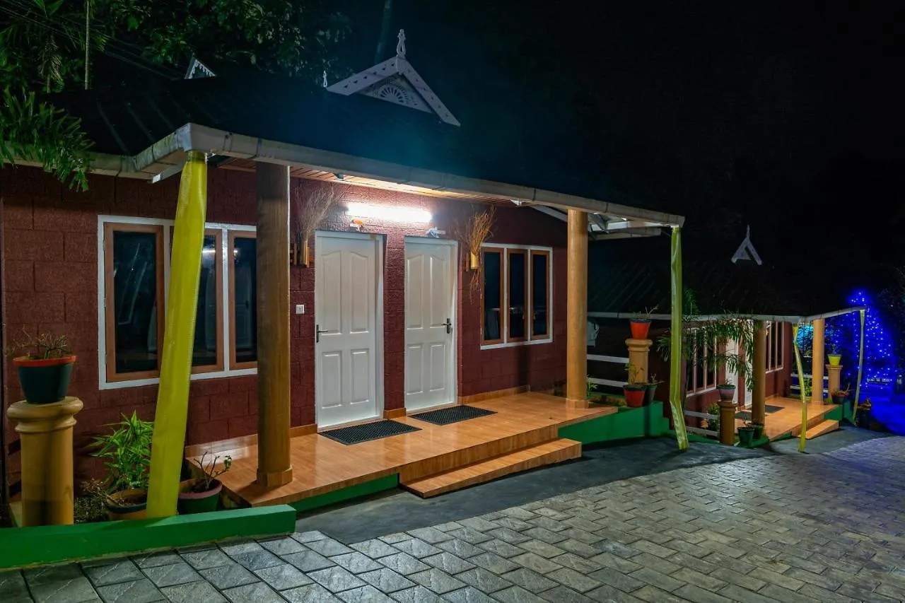 Курортный комплекс Budgies Cottage Thattakad Индия